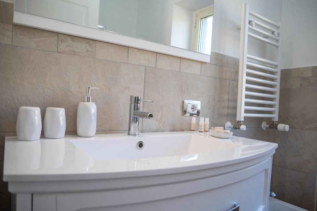 Luxury Villa Arianna Tarano Ngoại thất bức ảnh