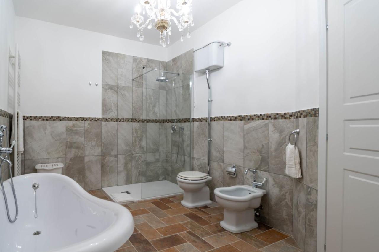 Luxury Villa Arianna Tarano Ngoại thất bức ảnh