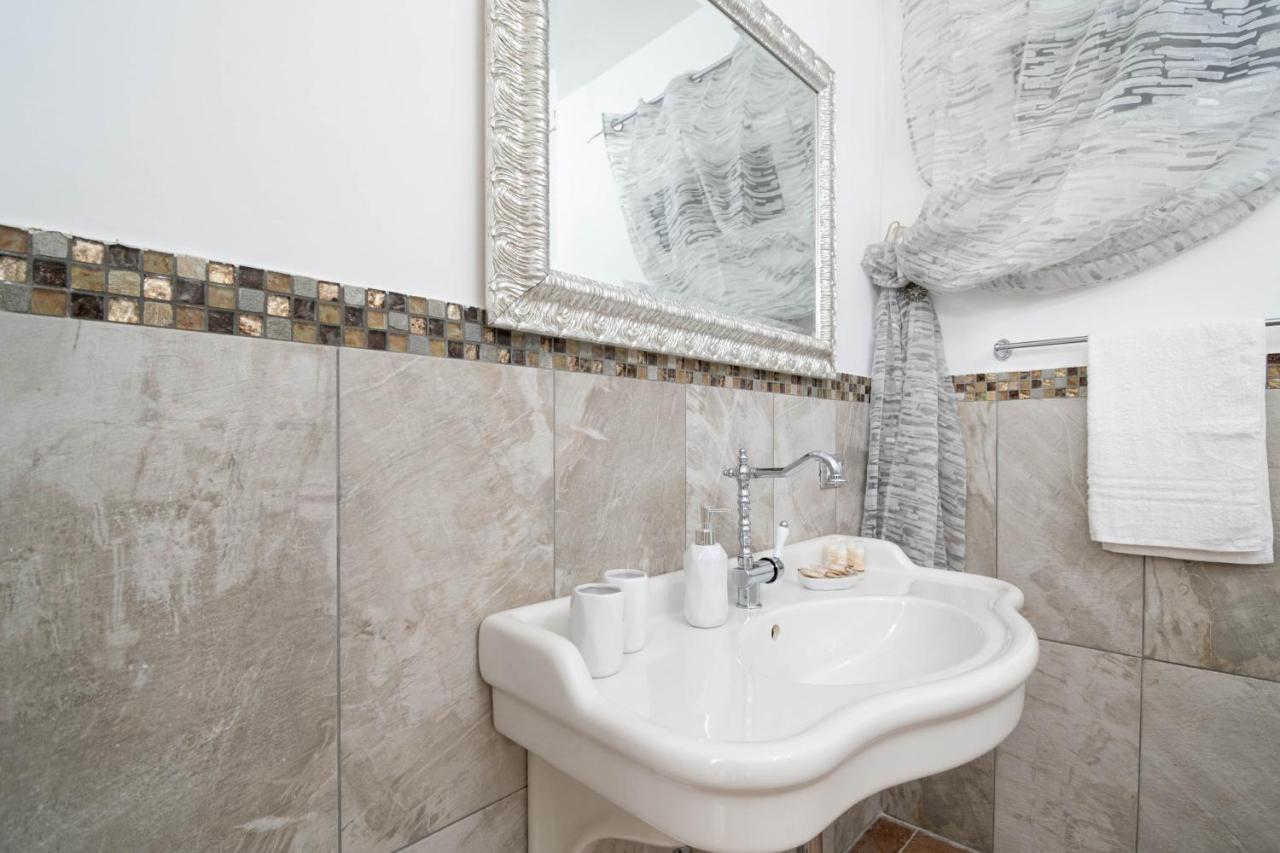 Luxury Villa Arianna Tarano Ngoại thất bức ảnh